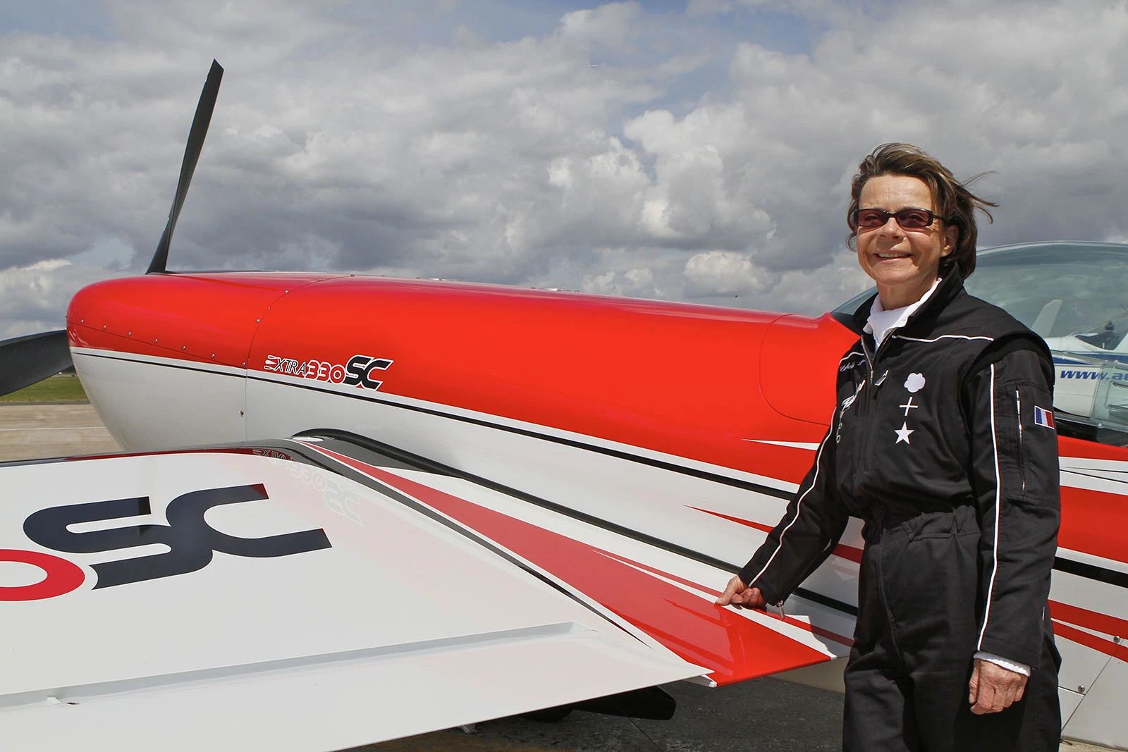 Extra 330 SC au sol